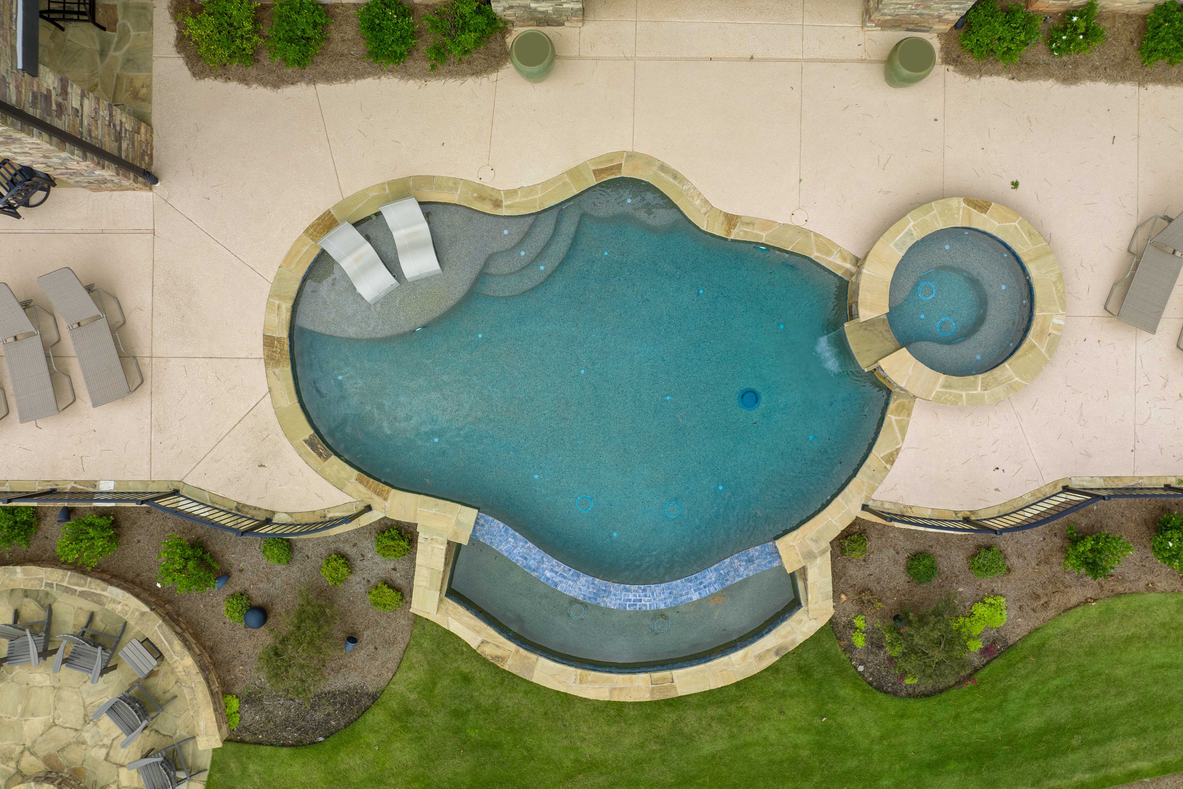 1051 South Shoals Drive image 42